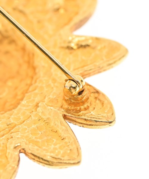 CHANEL เข็มกลัด/ดอกไม้ติดเสื้อ