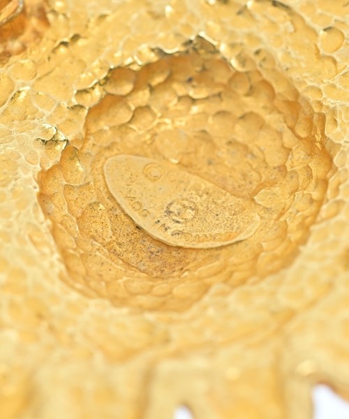 CHANEL เข็มกลัด/ดอกไม้ติดเสื้อ