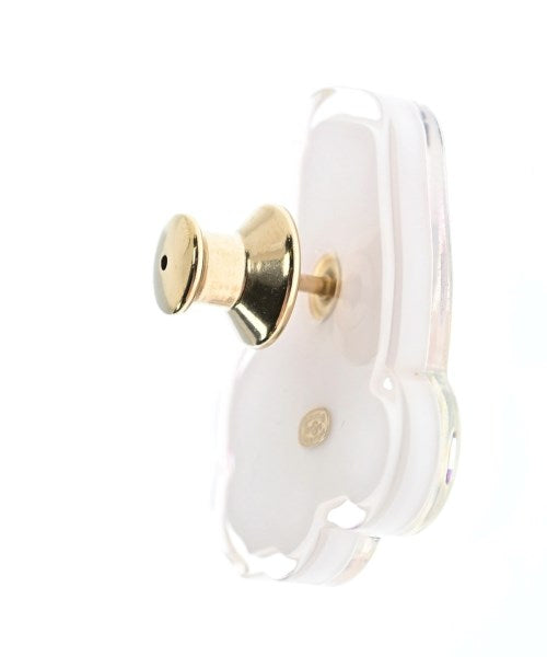 CHANEL เข็มกลัด/ดอกไม้ติดเสื้อ