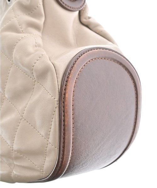 CHANEL กระเป๋าถือ