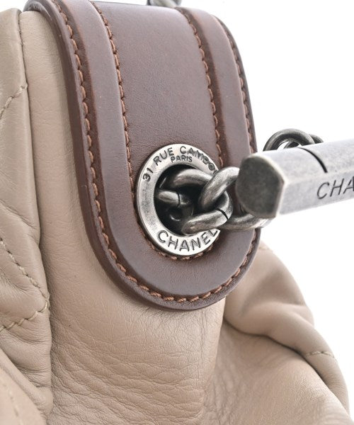 CHANEL กระเป๋าถือ