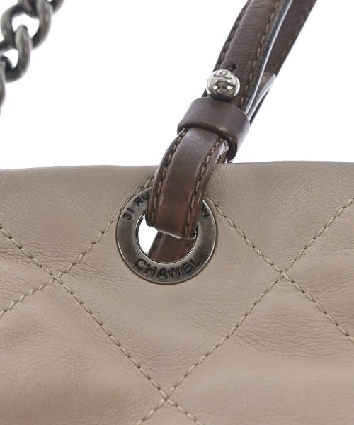 CHANEL กระเป๋าถือ