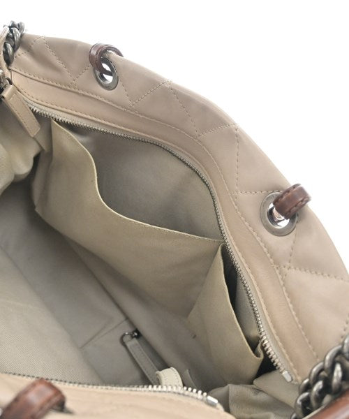 CHANEL กระเป๋าถือ