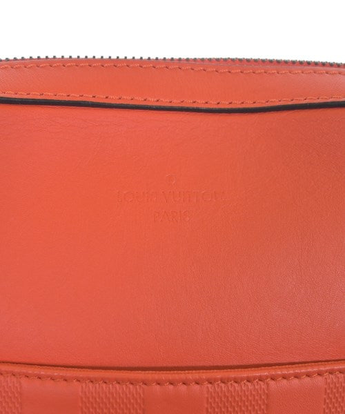 LOUIS VUITTON กระเป๋าสะพาย