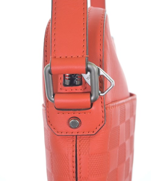 LOUIS VUITTON กระเป๋าสะพาย