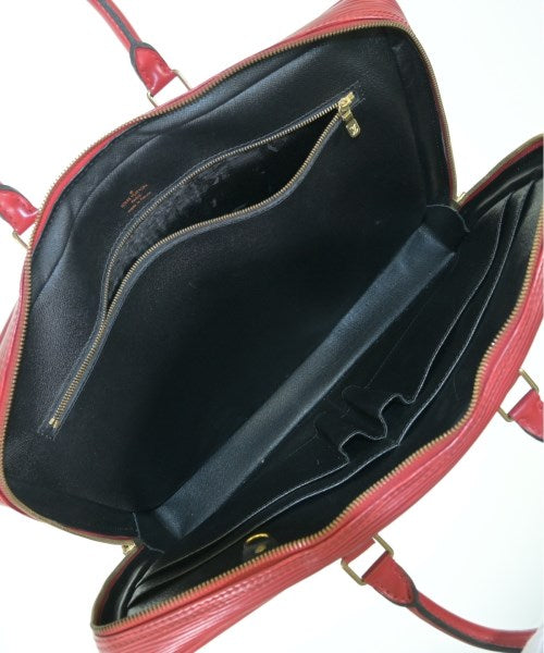 LOUIS VUITTON คลัตช์