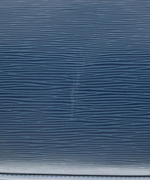 LOUIS VUITTON กระเป๋าใส่อุปกรณ์ขนาดใหญ่