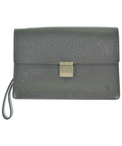 LOUIS VUITTON คลัตช์