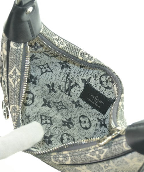 LOUIS VUITTON กระเป๋าสะพาย