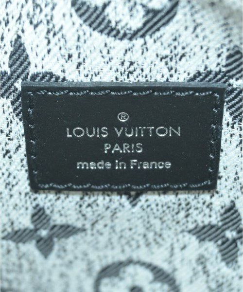 LOUIS VUITTON กระเป๋าสะพาย