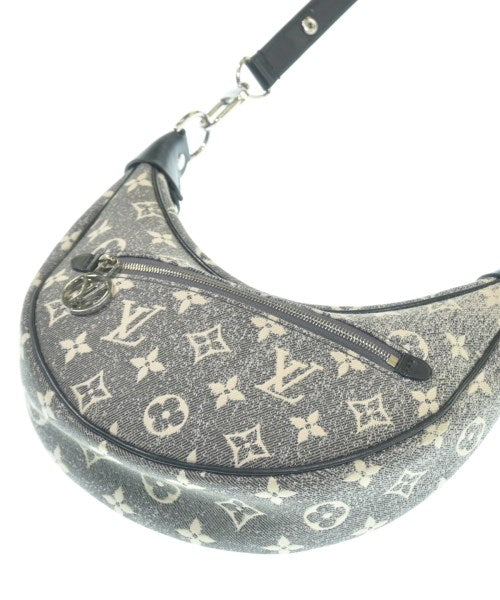 LOUIS VUITTON กระเป๋าสะพาย