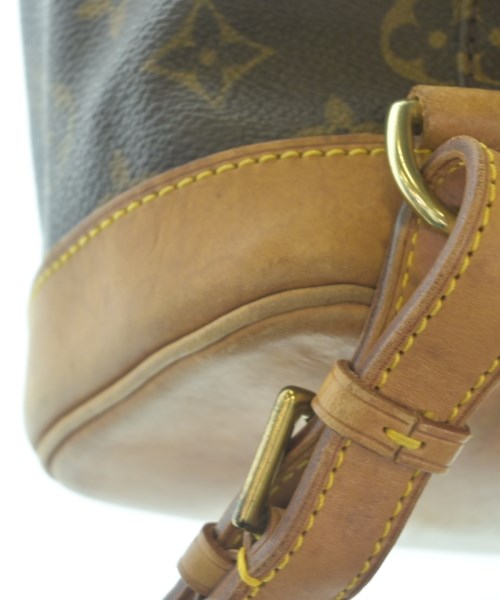 LOUIS VUITTON เป้สะพายหลัง