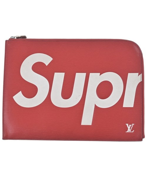 LOUIS VUITTON คลัตช์