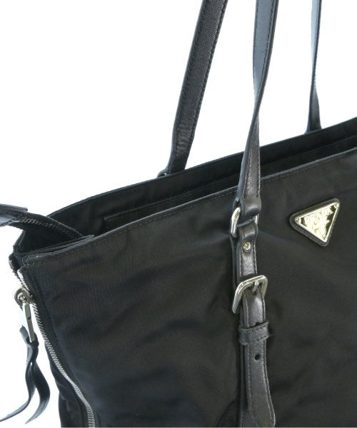 PRADA กระเป๋าถือขนาดใหญ่