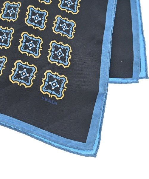 PRADA ผ้าพันคอ