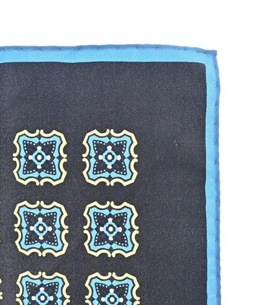 PRADA ผ้าพันคอ