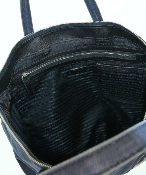 PRADA กระเป๋าถือขนาดใหญ่