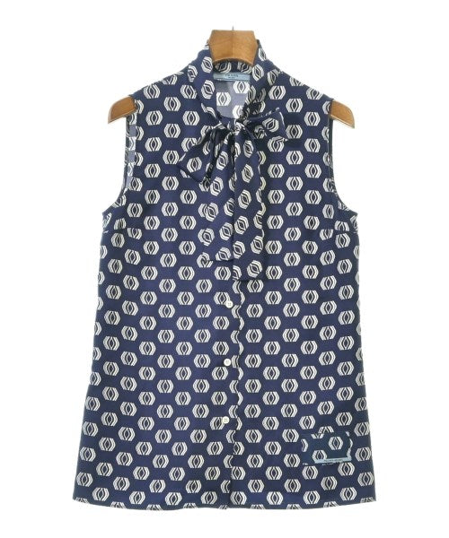 PRADA เสื้อลำลอง