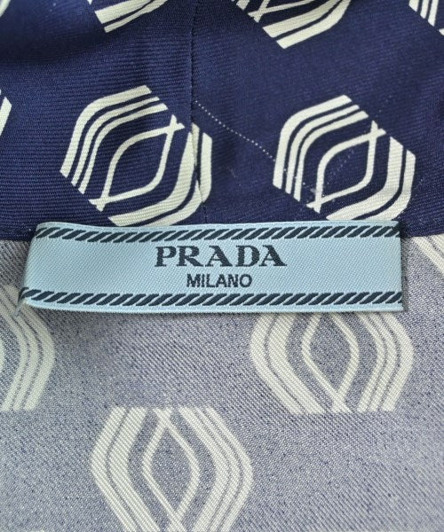 PRADA เสื้อลำลอง