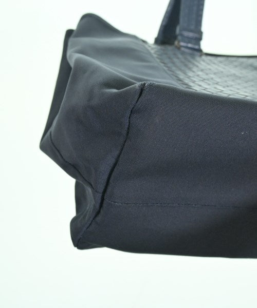 BOTTEGA VENETA กระเป๋าถือขนาดใหญ่