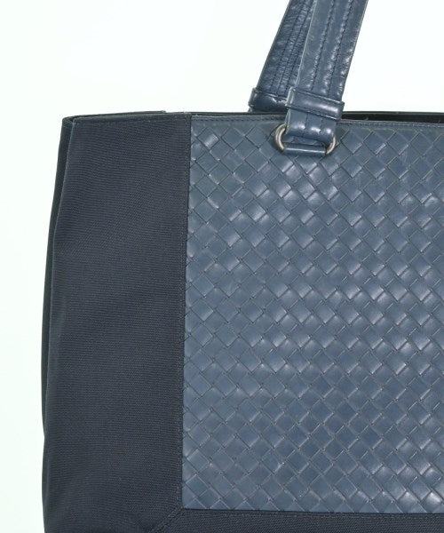 BOTTEGA VENETA กระเป๋าถือขนาดใหญ่