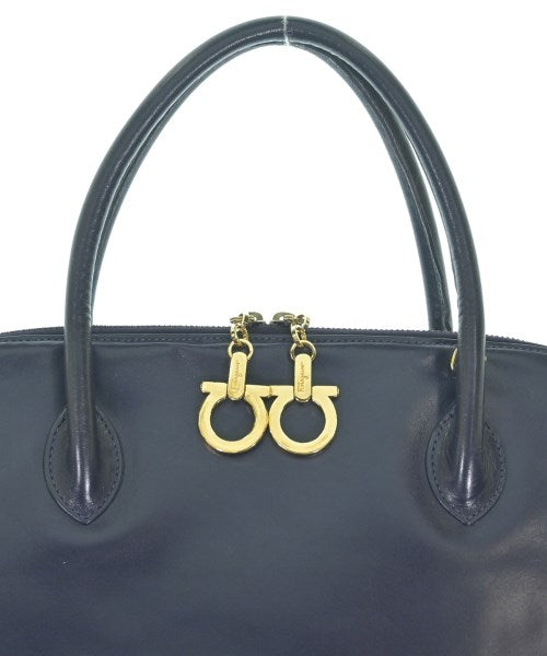 Salvatore Ferragamo กระเป๋าถือ