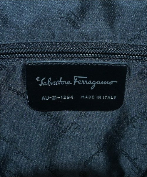 Salvatore Ferragamo กระเป๋าถือขนาดใหญ่