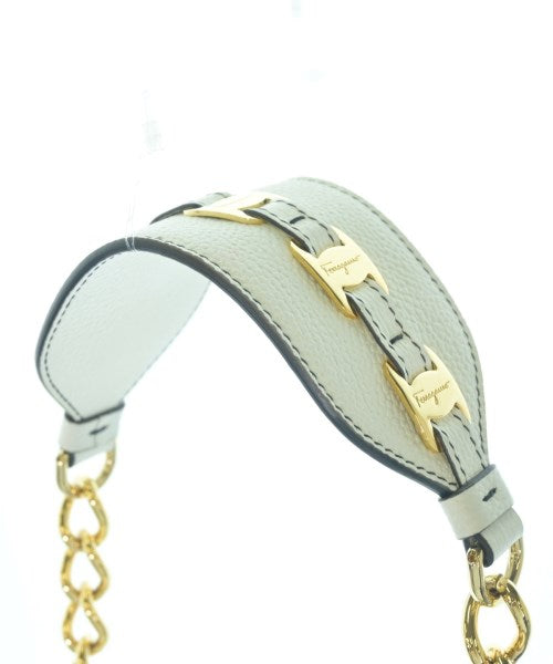 Salvatore Ferragamo กระเป๋าสะพาย