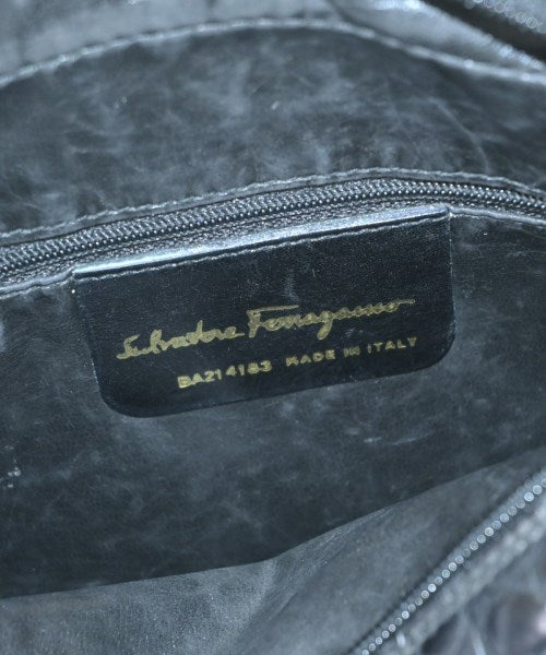 Salvatore Ferragamo กระเป๋าสะพาย