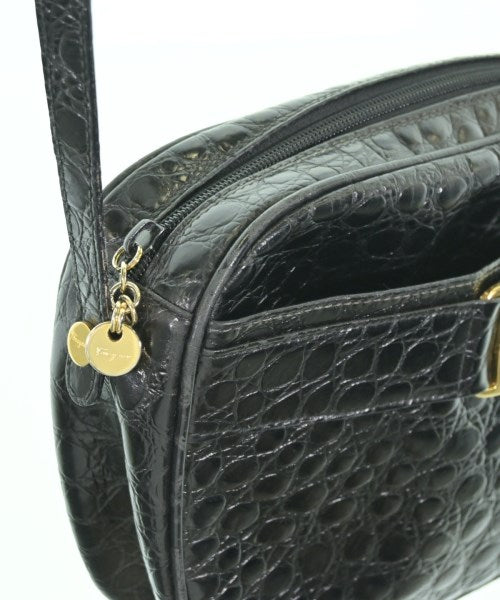 Salvatore Ferragamo กระเป๋าสะพาย