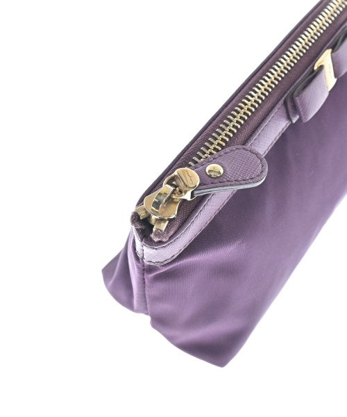 Salvatore Ferragamo กระเป๋า