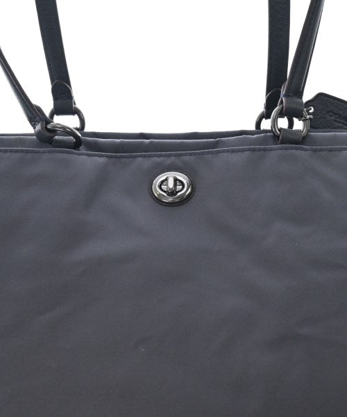 COACH กระเป๋าถือขนาดใหญ่