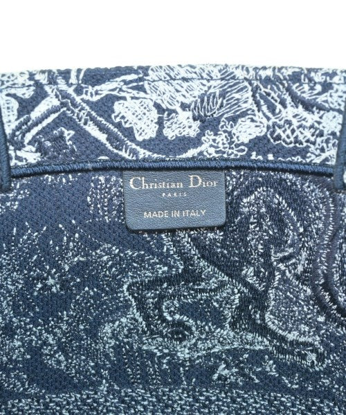 Christian Dior กระเป๋าถือขนาดใหญ่