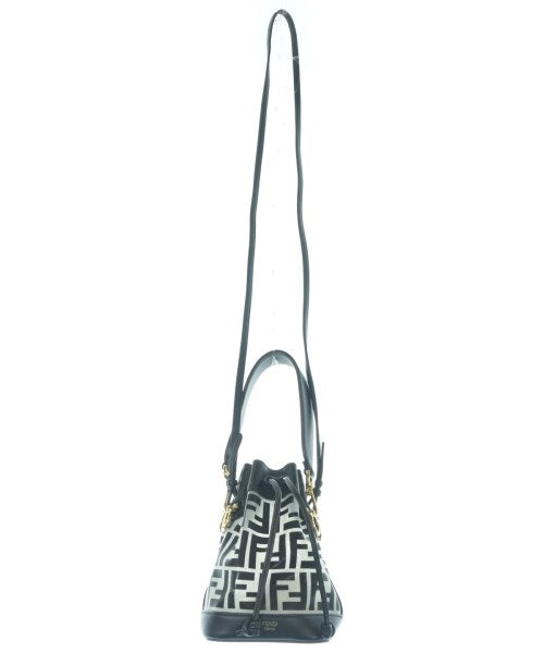 FENDI คลัตช์