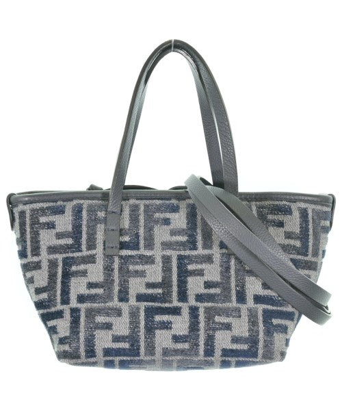 FENDI กระเป๋าสะพาย