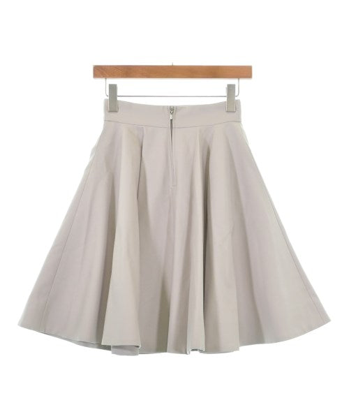 FOXEY กระโปรงยาวถึงเข่า