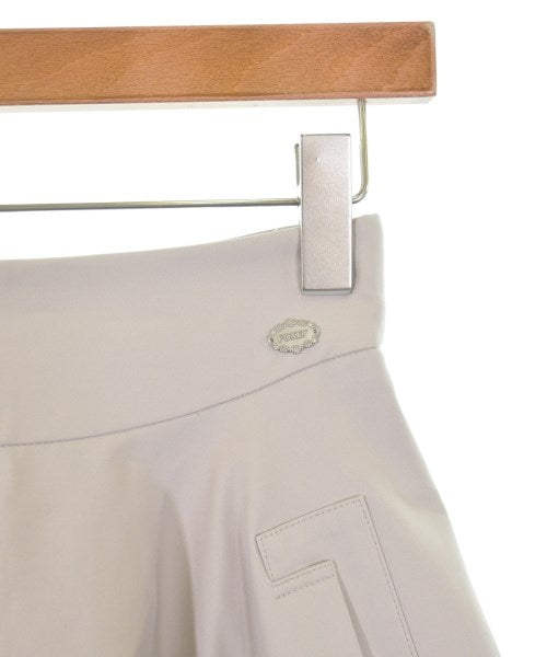 FOXEY กระโปรงยาวถึงเข่า