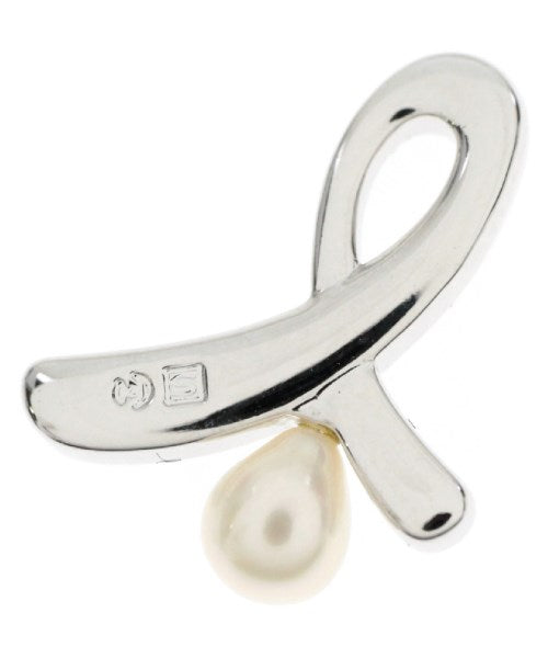 TASAKI เครื่องประดับบนกระเป๋า