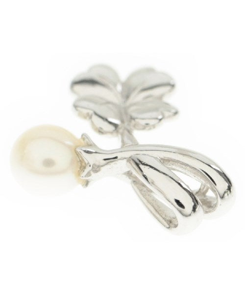 TASAKI เครื่องประดับบนกระเป๋า