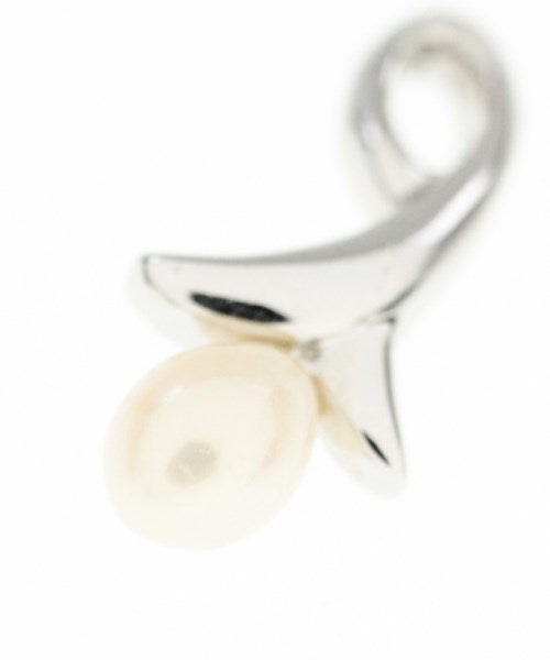 TASAKI เครื่องประดับบนกระเป๋า