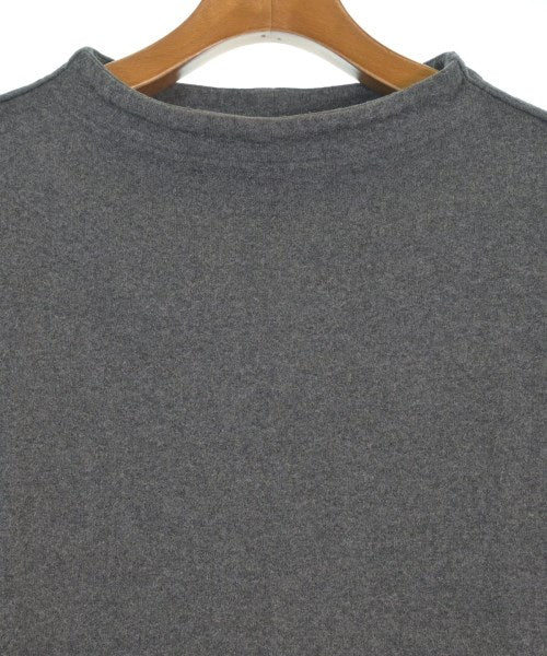 nisica เสื้อยืด/เสื้อท็อปส์