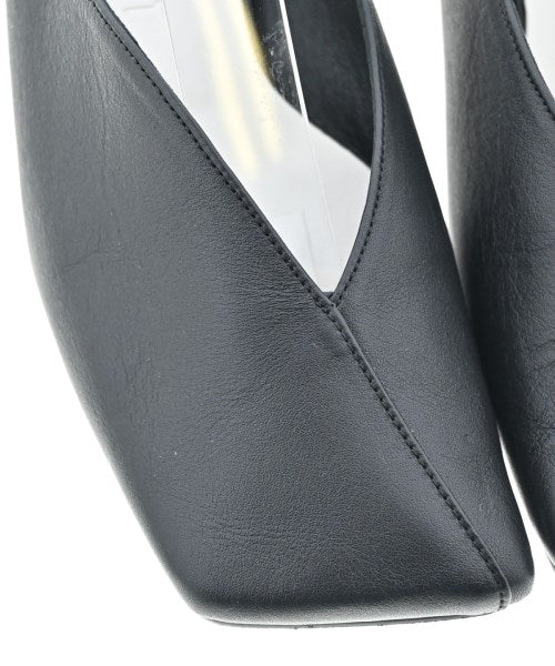 FLAT APARTMENT รองเท้าส้นสูง