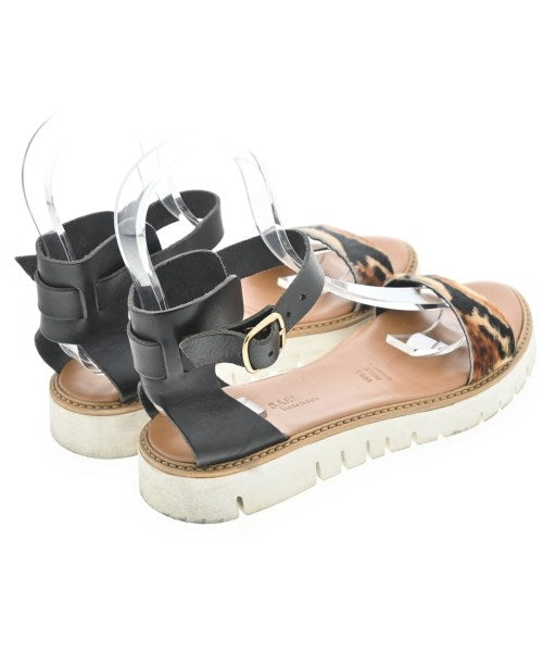 MAURO de BARI รองเท้าแตะ