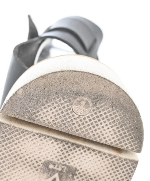 MAURO de BARI รองเท้าแตะ