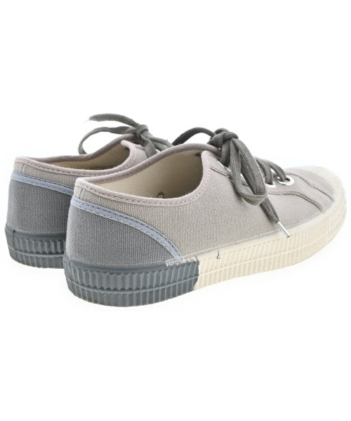 NOVESTA รองเท้าผ้าใบ