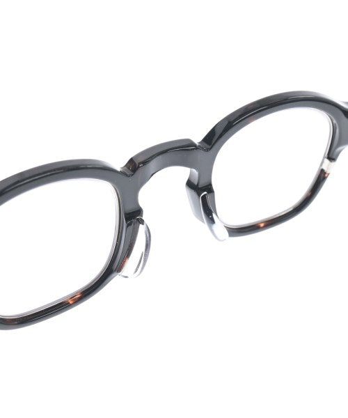 WAITING FOR THE SUN แว่นตา