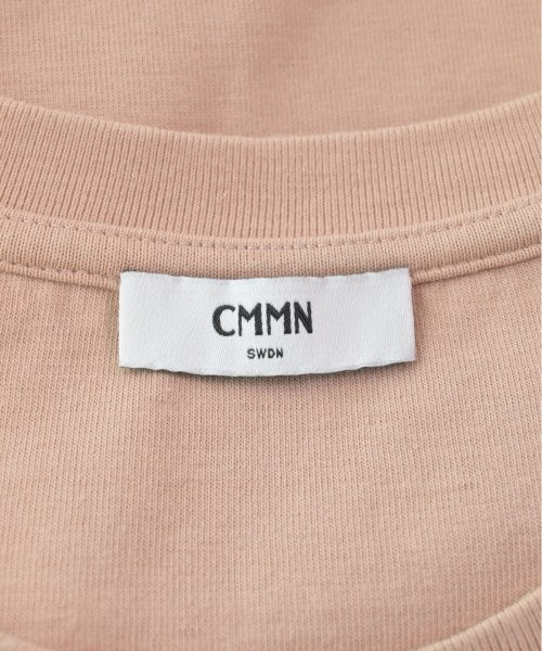 CMMN SWDN เสื้อยืด/เสื้อท็อปส์