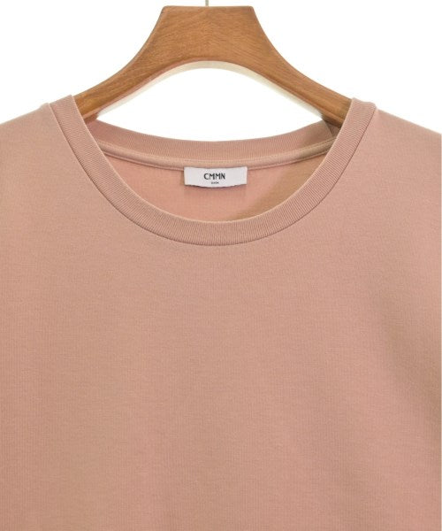 CMMN SWDN เสื้อยืด/เสื้อท็อปส์