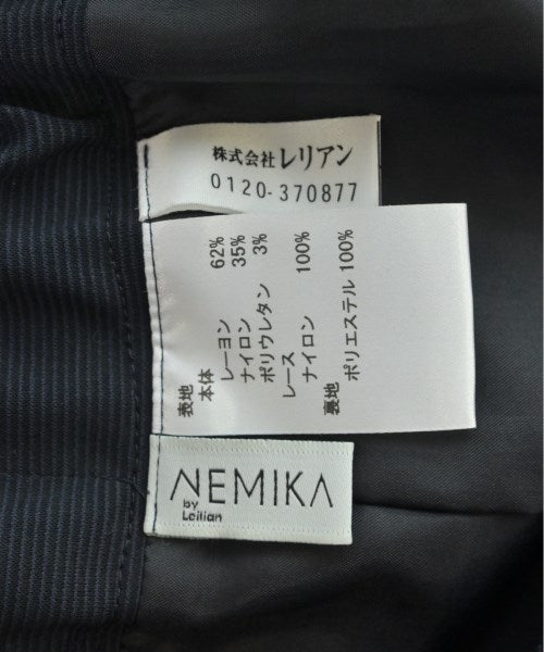 NEMIKA กระโปรงยาวถึงเข่า