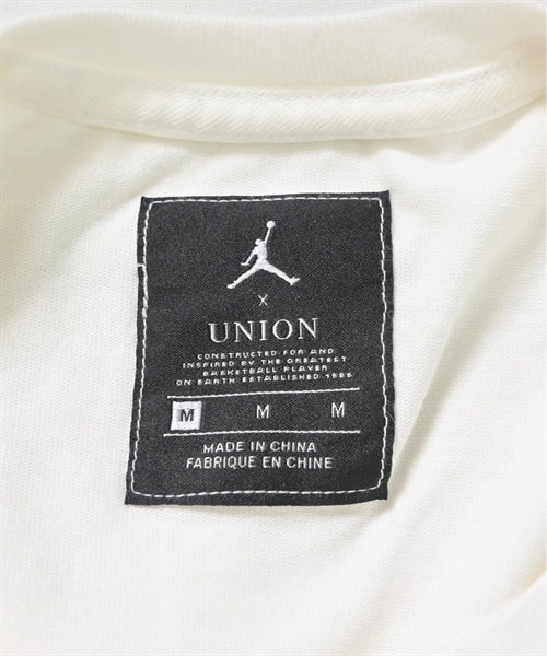 union เสื้อยืด/เสื้อท็อปส์